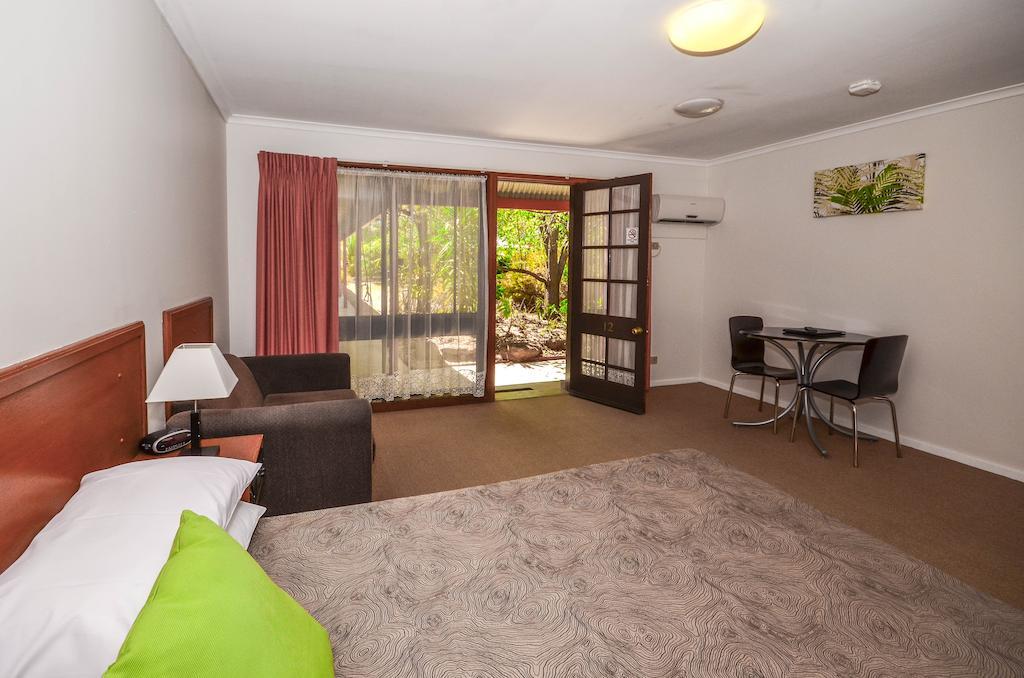 River Country Inn (Adults Only) Моама Стая снимка